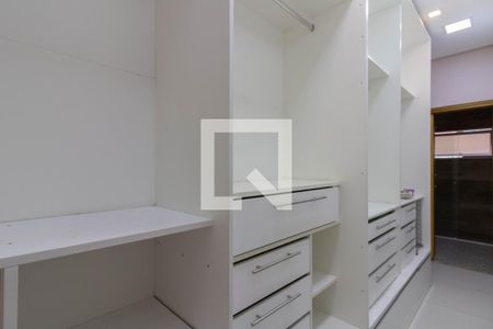 Closet da Suíte de casa para alugar com 3 quartos, 178m² em Parque Renato Maia, Guarulhos