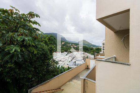 Casa de condomínio à venda com 169m², 3 quartos e 6 vagasVista da Varanda da Suíte