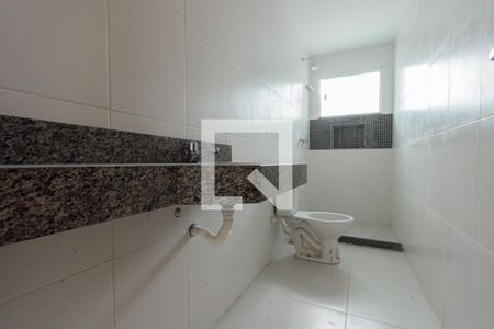 Casa de condomínio à venda com 169m², 3 quartos e 6 vagasBanheiro Social