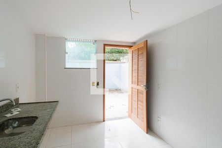 Casa de condomínio à venda com 169m², 3 quartos e 6 vagasCozinha