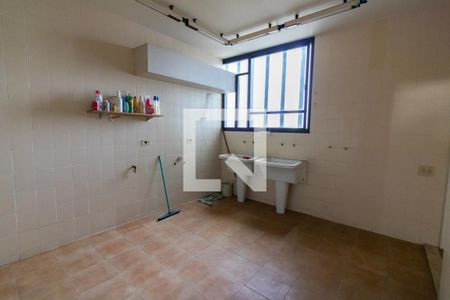 Apartamento para alugar com 543m², 3 quartos e 4 vagasÁrea de Serviço