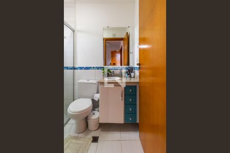 Casa à venda com 195m², 3 quartos e 4 vagas Casa à venda com 195m², 3 quartos e 4 vagasSuíte 1 - Banheiro