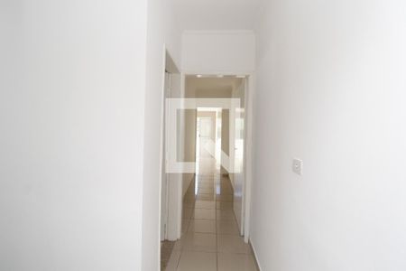 Casa para alugar com 150m², 3 quartos e 2 vagasCorredor