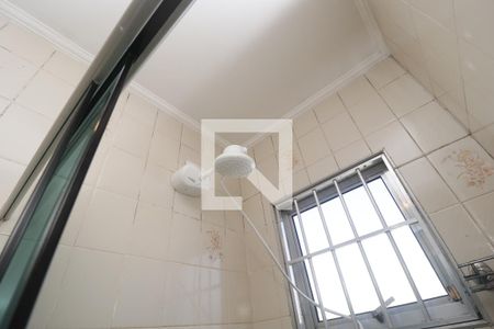 Casa para alugar com 150m², 3 quartos e 2 vagasBanheiro Social