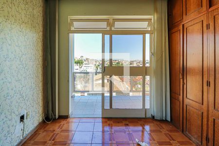 Casa à venda com 400m², 4 quartos e 6 vagasQuarto 1 Suíte