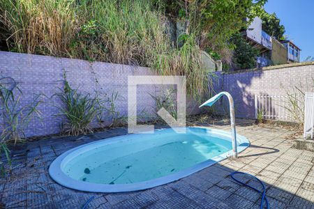 Casa à venda com 400m², 4 quartos e 6 vagasPiscina