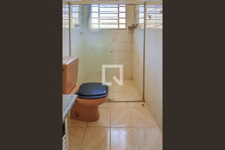 Casa à venda com 400m², 4 quartos e 6 vagasBanheiro do Quarto 1 Suíte