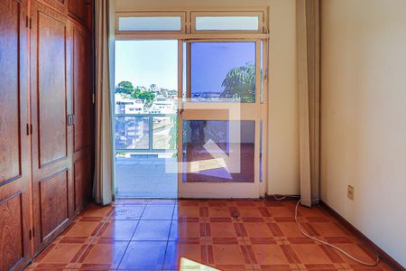 Casa à venda com 400m², 4 quartos e 6 vagasQuarto 2