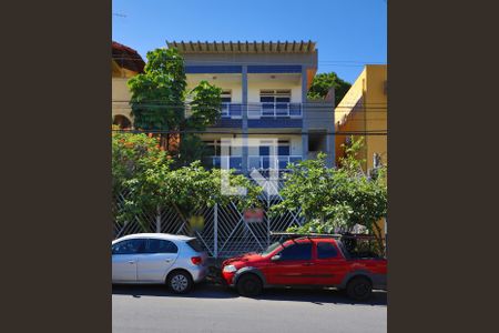 Casa à venda com 400m², 4 quartos e 6 vagasFachada