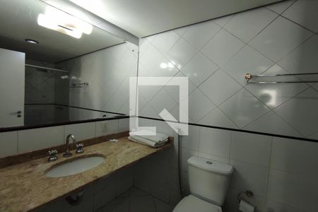 Banheiro da Suíte de apartamento para alugar com 1 quarto, 50m² em Centro, Ribeirão Preto