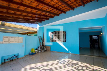 Casa para alugar com 312m², 5 quartos e 3 vagasQuintal