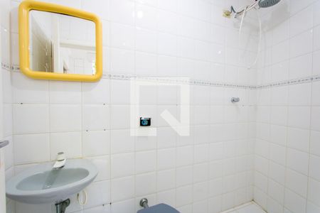 Casa para alugar com 312m², 5 quartos e 3 vagasCasa 2 - Banheiro de serviço