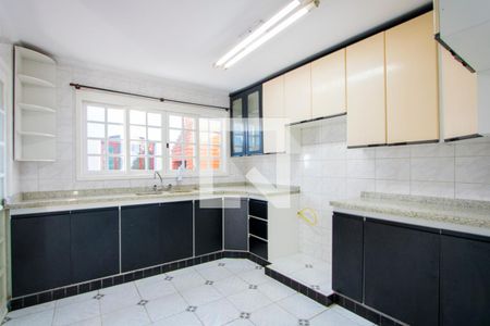 Casa para alugar com 312m², 5 quartos e 3 vagasCasa 2 - Cozinha
