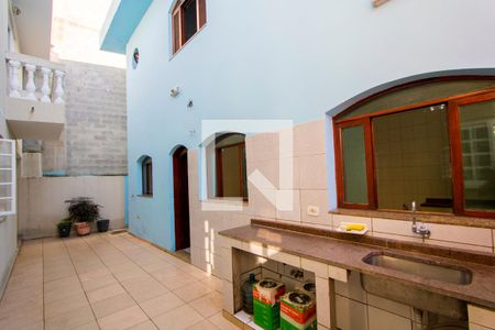 Casa para alugar com 312m², 5 quartos e 3 vagasQuintal da casa 1 e 2