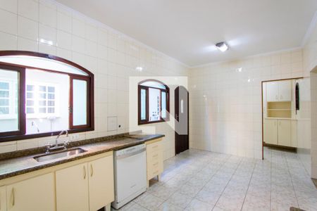 Casa para alugar com 312m², 5 quartos e 3 vagasCasa 1 - Cozinha