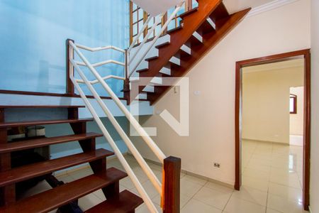 Casa para alugar com 312m², 5 quartos e 3 vagasCasa 1 - Escadas