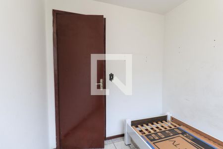 Quarto 1 de apartamento para alugar com 3 quartos, 60m² em Alto Boqueirão, Curitiba