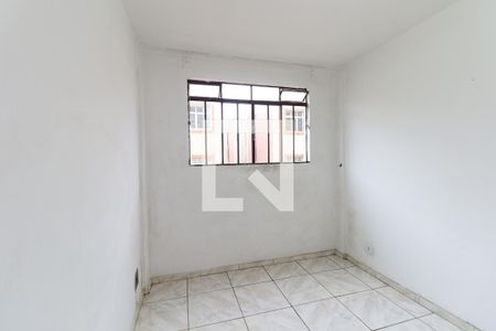Quarto 2 de apartamento para alugar com 3 quartos, 60m² em Alto Boqueirão, Curitiba