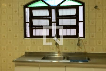 Casa para alugar com 120m², 3 quartos e 2 vagas Casa para alugar com 120m², 3 quartos e 2 vagasCozinha