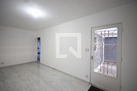 Sala de casa para alugar com 4 quartos, 180m² em Vila Ernesto, São Paulo