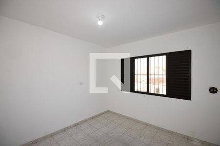 Casa para alugar com 180m², 4 quartos e 2 vagas Casa para alugar com 180m², 4 quartos e 2 vagasQuarto 2