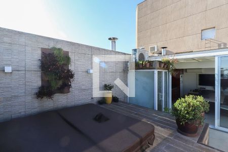 Apartamento à venda com 140m², 2 quartos e 2 vagasCobertura