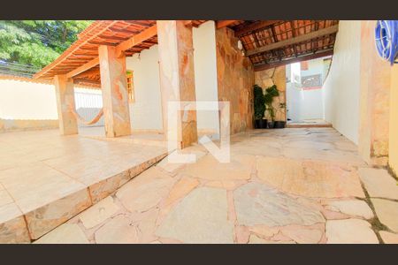 Casa para alugar com 105m², 3 quartos e 4 vagasQuintal