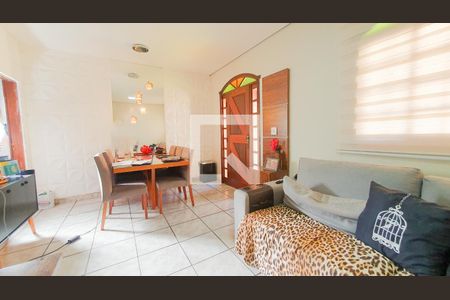 Sala de casa à venda com 3 quartos, 105m² em Jardim Leblon, Belo Horizonte