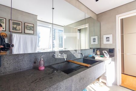 Apartamento à venda com 187m², 3 quartos e 3 vagasBanheiro da Suíte 3