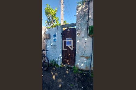 Casa de condomínio para alugar com 80m², 2 quartos e sem vaga Casa de condomínio para alugar com 80m², 2 quartos e sem vagaFachada