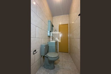 Banheiro de casa à venda com 1 quarto, 50m² em Centro, São Leopoldo