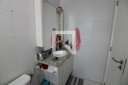 Apartamento à venda com 187m², 4 quartos e 4 vagasBanheiro da Suíte 2