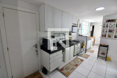 Apartamento à venda com 187m², 4 quartos e 4 vagasCozinha