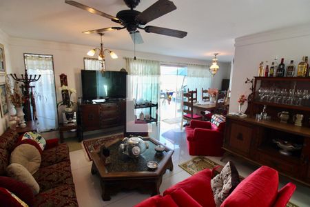 Apartamento à venda com 187m², 4 quartos e 4 vagasSala