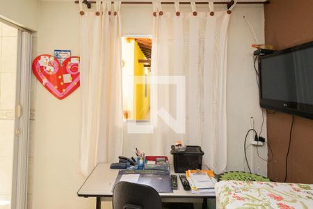 Casa à venda com 210m², 3 quartos e 3 vagasQuarto de Serviço