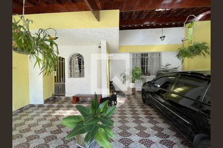 Casa à venda com 210m², 3 quartos e 3 vagasGaragem 