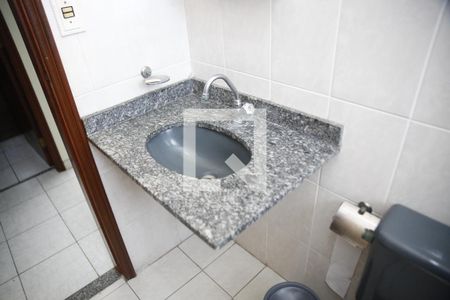 Apartamento para alugar com 85m², 3 quartos e 2 vagasBanheiro social