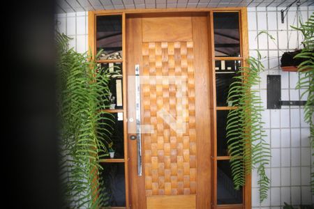 Apartamento para alugar com 85m², 3 quartos e 2 vagasEntrada