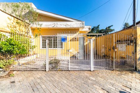 Casa para alugar com 90m², 3 quartos e 2 vagas Casa para alugar com 90m², 3 quartos e 2 vagasFachada