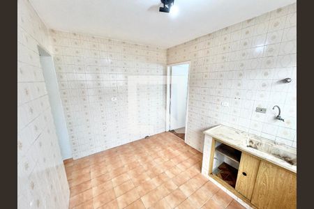 Cozinha de casa para alugar com 2 quartos, 90m² em Vila Ester (zona Norte), São Paulo