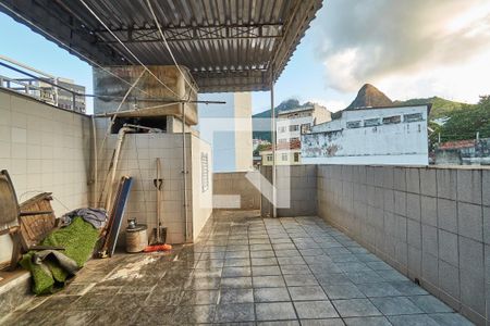 Apartamento à venda com 150m², 2 quartos e sem vagaTerraço