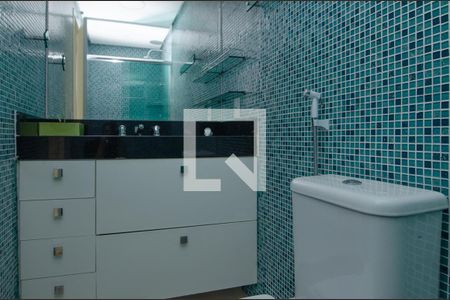 Apartamento à venda com 138m², 4 quartos e 2 vagasBanheiro da Suíte