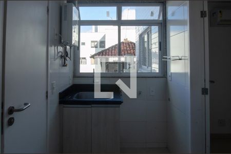 Apartamento à venda com 138m², 4 quartos e 2 vagasCozinha e área de serviço