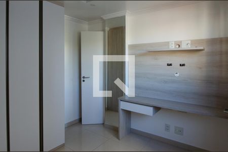 Apartamento à venda com 138m², 4 quartos e 2 vagasQuarto 2