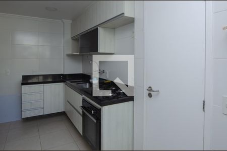 Apartamento à venda com 138m², 4 quartos e 2 vagasCozinha e área de serviço
