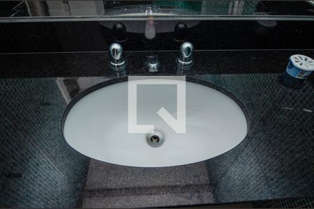 Apartamento à venda com 138m², 4 quartos e 2 vagasBanheiro social