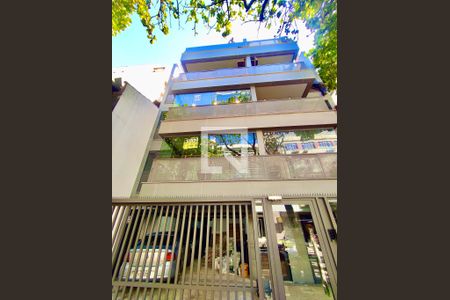 Apartamento para alugar com 50m², 1 quarto e sem vagaFachada com cartaz QA