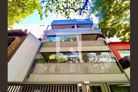 Apartamento para alugar com 50m², 1 quarto e sem vagaFachada com cartaz QA