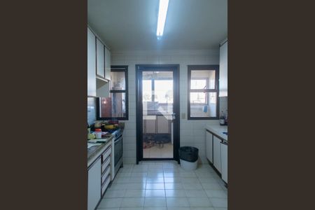 Apartamento à venda com 160m², 3 quartos e 2 vagasCozinha