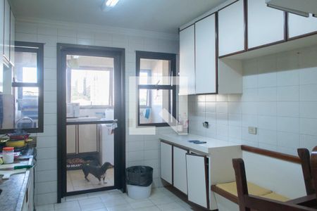 Apartamento à venda com 160m², 3 quartos e 2 vagasCozinha